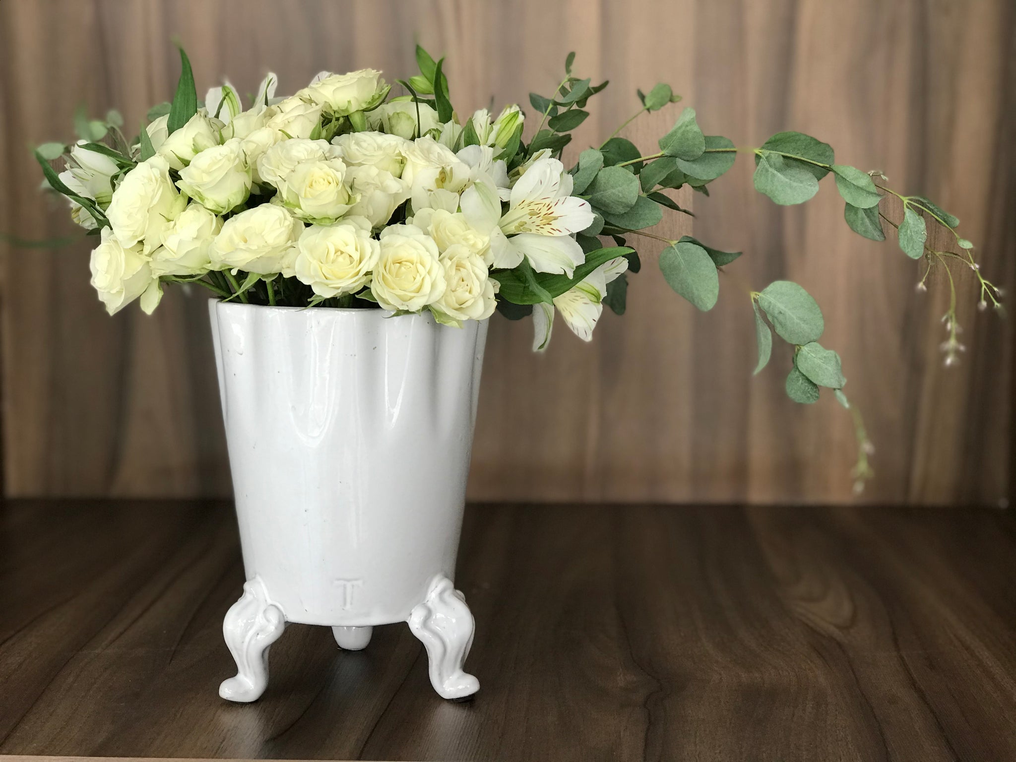 Florero vaso con patas grande